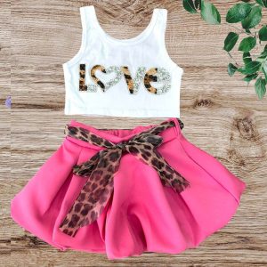 Σετ για κορίτσια με λευκό crop top με τη λέξη 