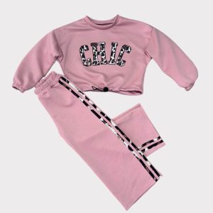 Ροζ σετ φόρμας κορίτσι με cropped μπλούζα CHIC και παντελόνι με ρίγα στο πλάι – παιδικά ρούχα μόδας