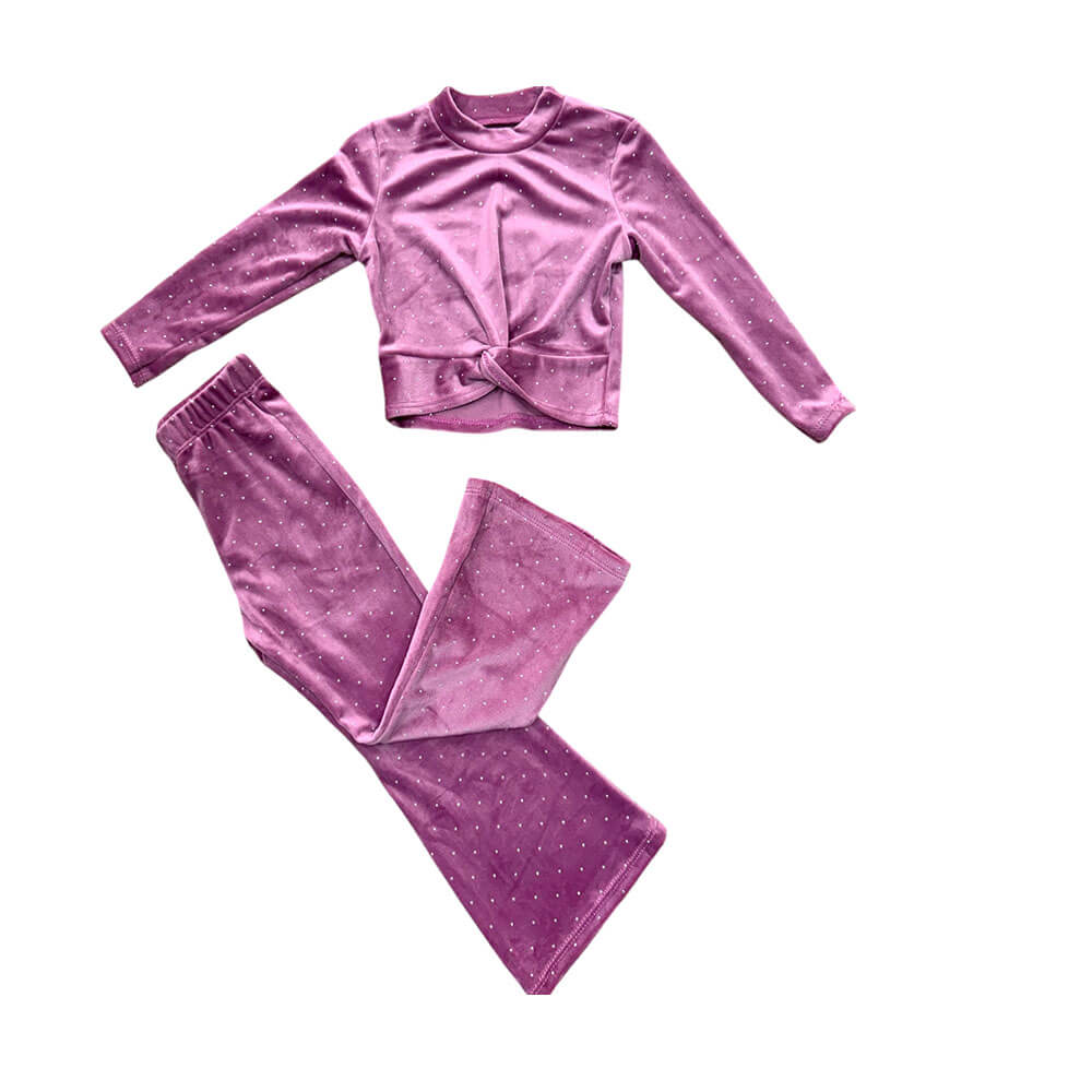 Ροζ παιδικό σετ από βελούδο με μπλούζα με κόμπο και καμπάνα παντελόνι με στρας – κοριτσίστικη εμφάνιση με λάμψη.