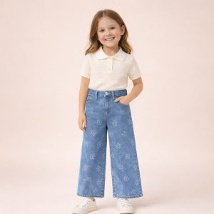 καλοκαιρινό σετ κορίτσι με πλεκτή μπλούζα εκρού και τζιν παντελόνι παιδικά ρούχα κορίτσι